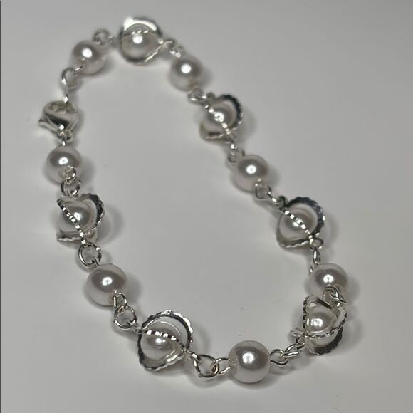Silver Tone and White Faux Pearl Fashion Bracelet 8.5” - Picture 1 of 4